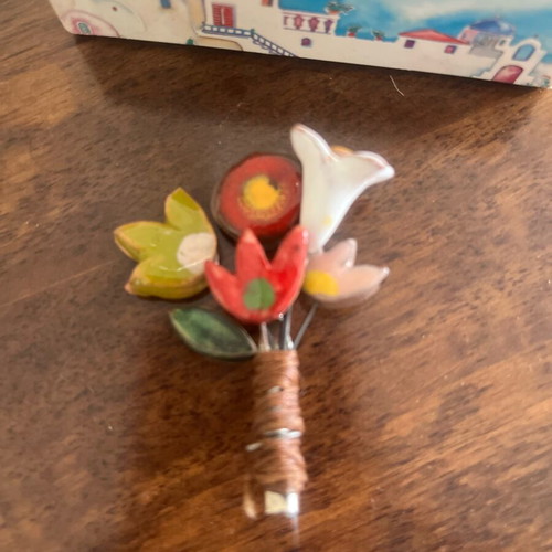 Handmade brooch with ceramic flowers like new, from Italy