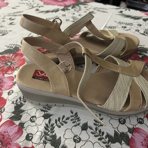 Women's sandals like new, size 40, white and beige