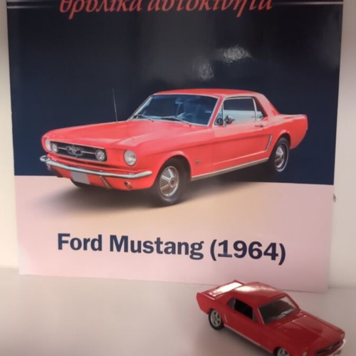 Ford Mustang 1964 collectible model and booklet like new