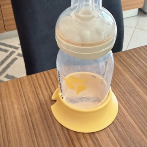 Medela Solo electric breast pump with extras
