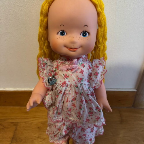 Pou-Pou El Greco doll used with clothes and shoes