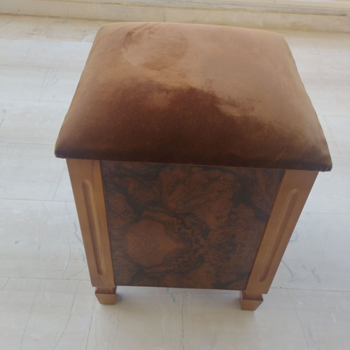 Stool with storage space like new 34×34×50 cm