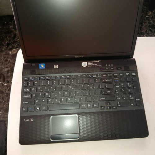 Sony Vaio VPC EL3S1E laptop with AMD E450, 8GB RAM, 120GB SSD, Linux