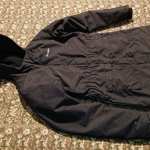 Columbia jacket like new with fleece hood and waterproof protection