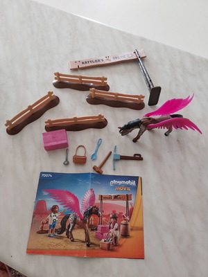 Playmobil The Movie parts used, set pieces