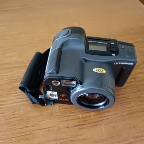 Olympus AZ-300 camera used, super zoom