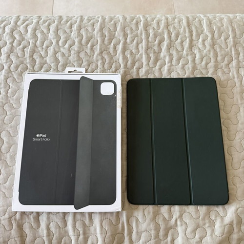 iPad Pro 11th Generation 128GB like new with original Apple case