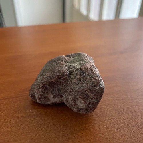 Red Jasper with Quartz Veins new, natural stone