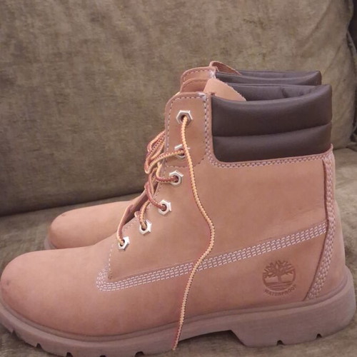 Linden Woods Wp 6 Inch hiking boots Timberland like new, beige and yellow, size 40