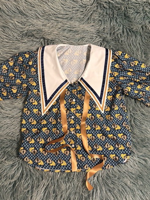 Vintage style top new, size M