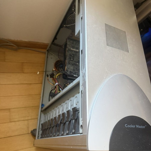 Desktop full workstation with AMD CPU and RAM