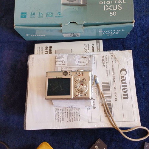 Canon IXUS 50 Digital Compact Camera 5.0MP with accessories