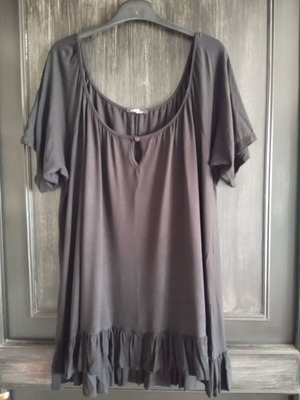 Boho long wide blouse with ruffles used, black