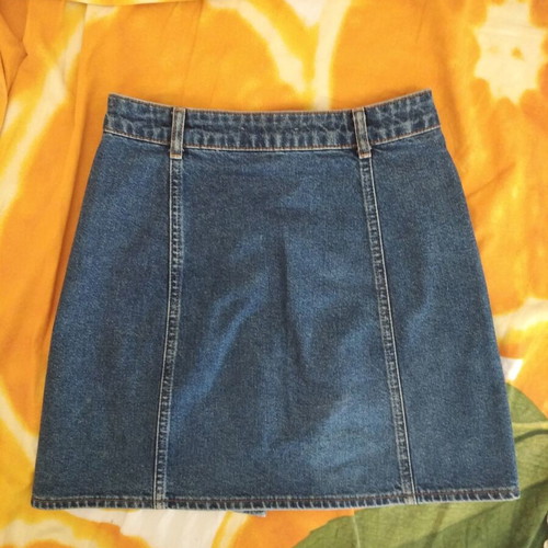 Denim mini skirt like new, size small 36