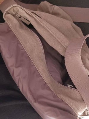 School shoulder bag like new