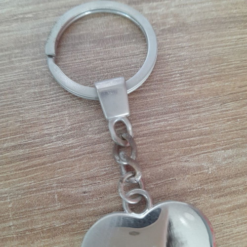 Heart keychain new, length 9.5 cm