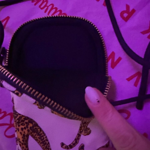 WOUF phone case like new made of woven material
