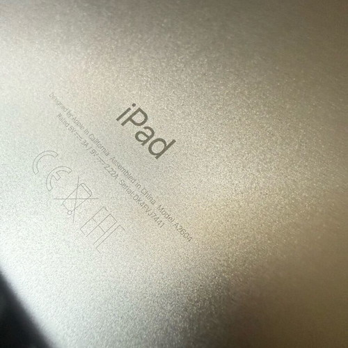 iPad 8th used for parts, pack of 5 pieces