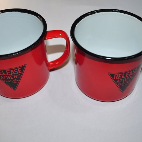 Set of 2 retro metal enamel mugs new, 350 ml