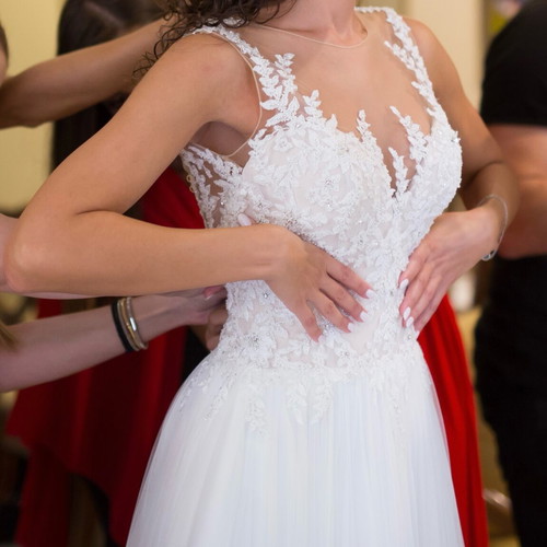 Demetrios Cosmobella Milano wedding dress like new, white