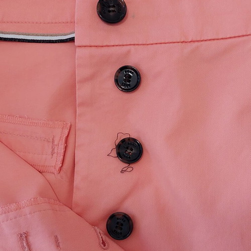 Boss women's skirt used, size XL, pink, needs button repair