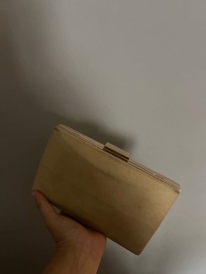 Handbag used in good condition