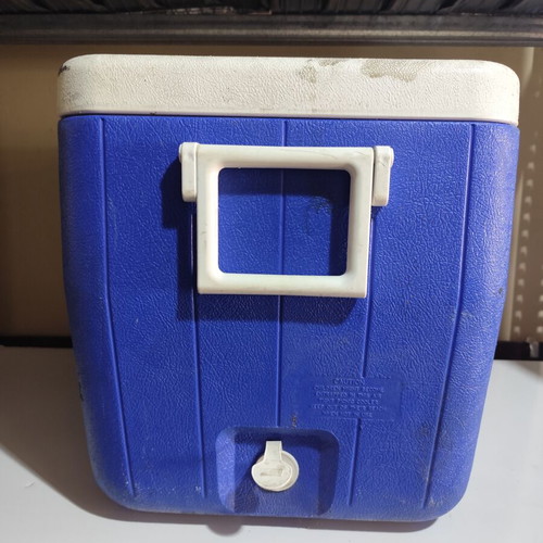 Coleman Portable Ice Cooler 70 Liters used with Tap