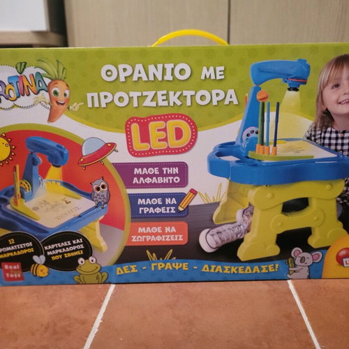 Desk with LED projector like new for children aged 3-6