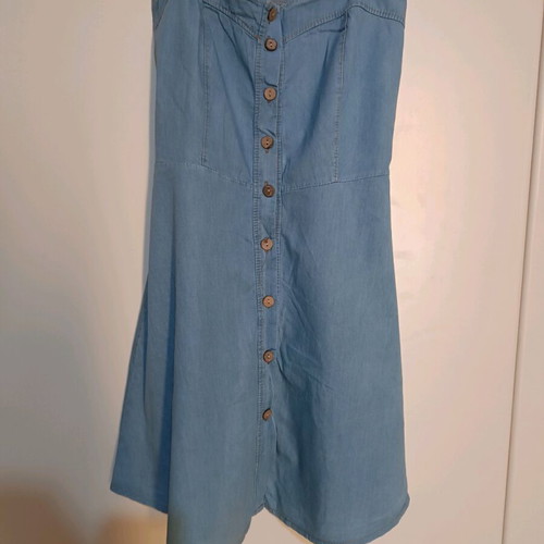 Denim dress like new with straps and brown buttons, size S