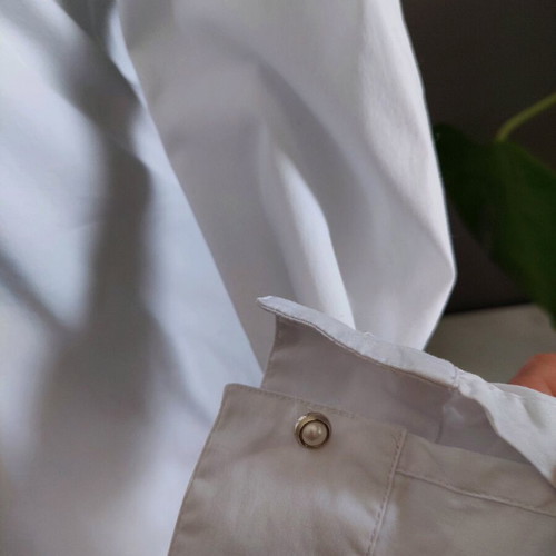 Zara women's white fitted shirt small like new