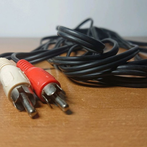 RCA to 3.5 mm jack cable 5 meters like new