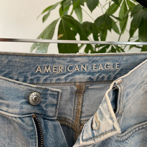 American Eagle mom jeans με σκισίματα μεταχειρισμένα, μέγεθος M 38 10, μπλε