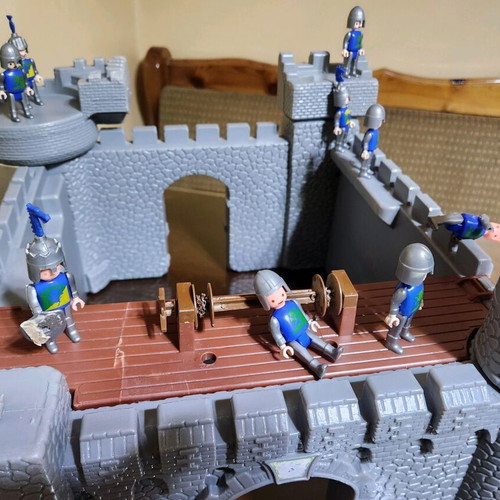 Vintage Knight Castle 6445 used, for collectors and diorama