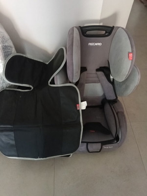 Παιδικό καθισματάκι Recaro 9-36kg σαν καινούργιο με αξεσουάρ