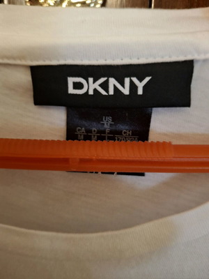 DKNY women's white blouse size M like new