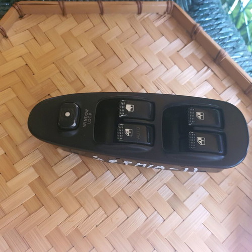 KIA Sephia window switch like new