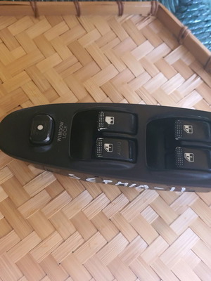 KIA Sephia window switch like new