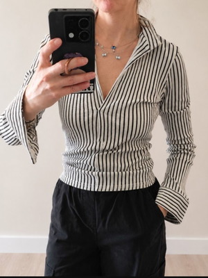 Nara Camicie shirt size S, elastic fabric, like new, black and white