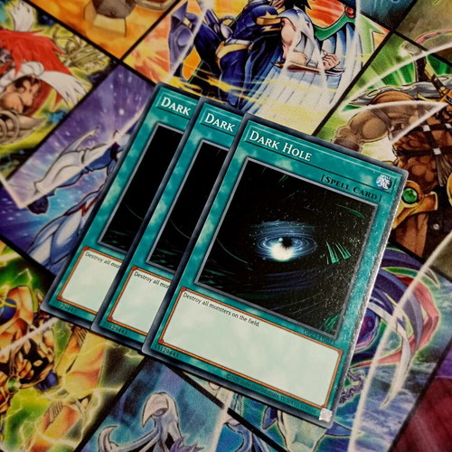 Playset 3x Dark Hole OP23 Yu-Gi-Oh! cards