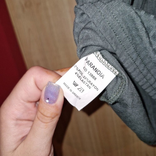 Paranoia green top like new, size M