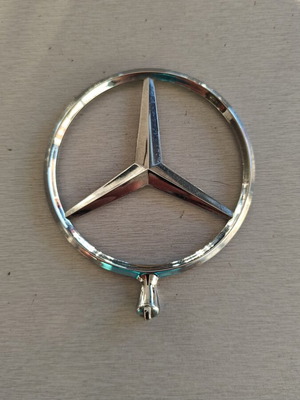 Mercedes hood emblem used, good condition