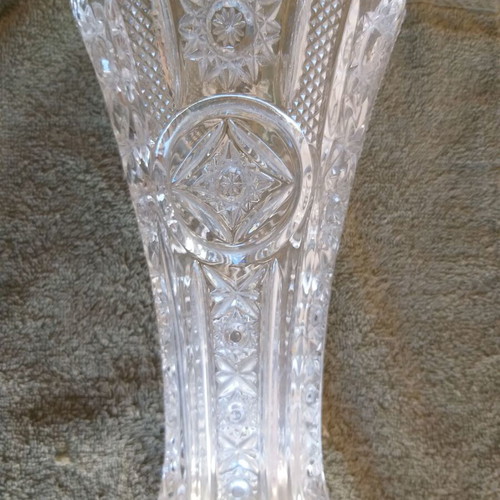 Crystal trumpet vase from Bohemian crystal, like new, engraved
