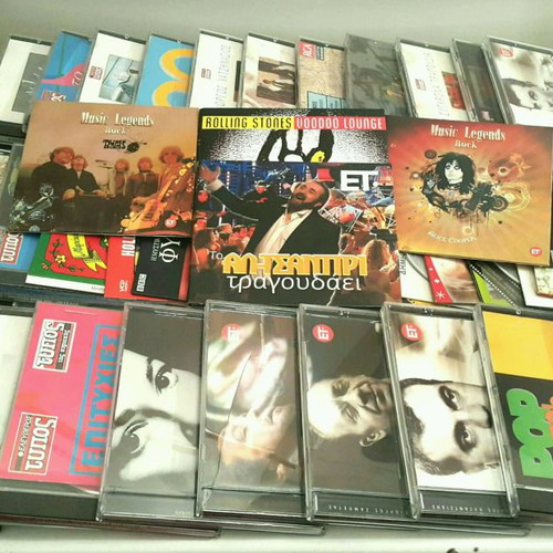 Collection of 139 CDs Greek, foreign and classical music