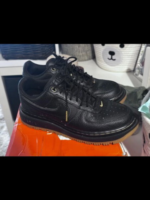 Nike Air Force 1 Luxe Premium sneakers, black, size 40.5, like new