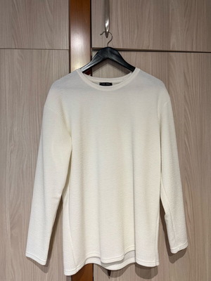 Men's long-sleeved white Free Wave shirt large like new