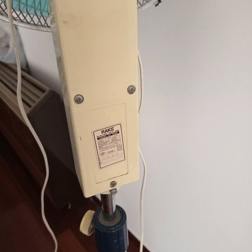Telescopic pedestal fan used with three speeds