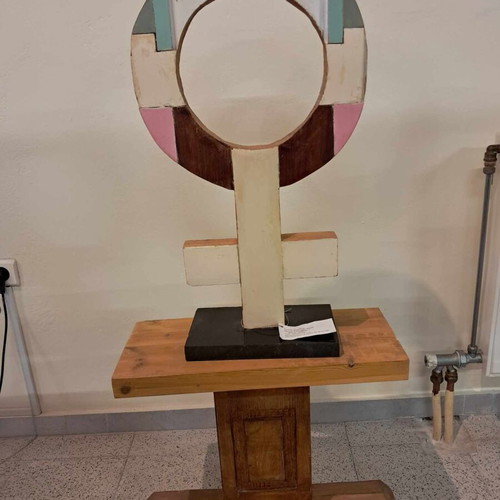 Female Symbol artwork new from recycled wood and granite