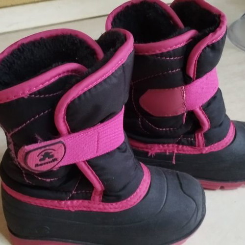 Kamik Snowbug 3 used kids waterproof winter boots Black Rose