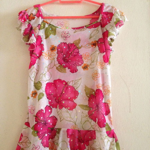 Floral glitter top P.A. used, multicolor
