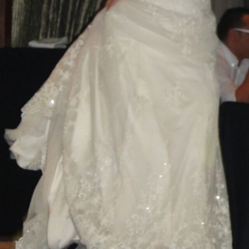 Pronovias wedding dress ivory color like new